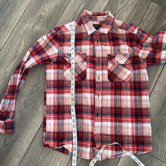 Emerson Flannel Shirt
RVCA size small in the color chilie - Picture 11 of 11